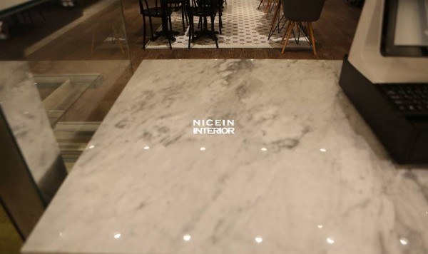 6f2a6324027a30c8b2a48ee1cb13eb42_1550539